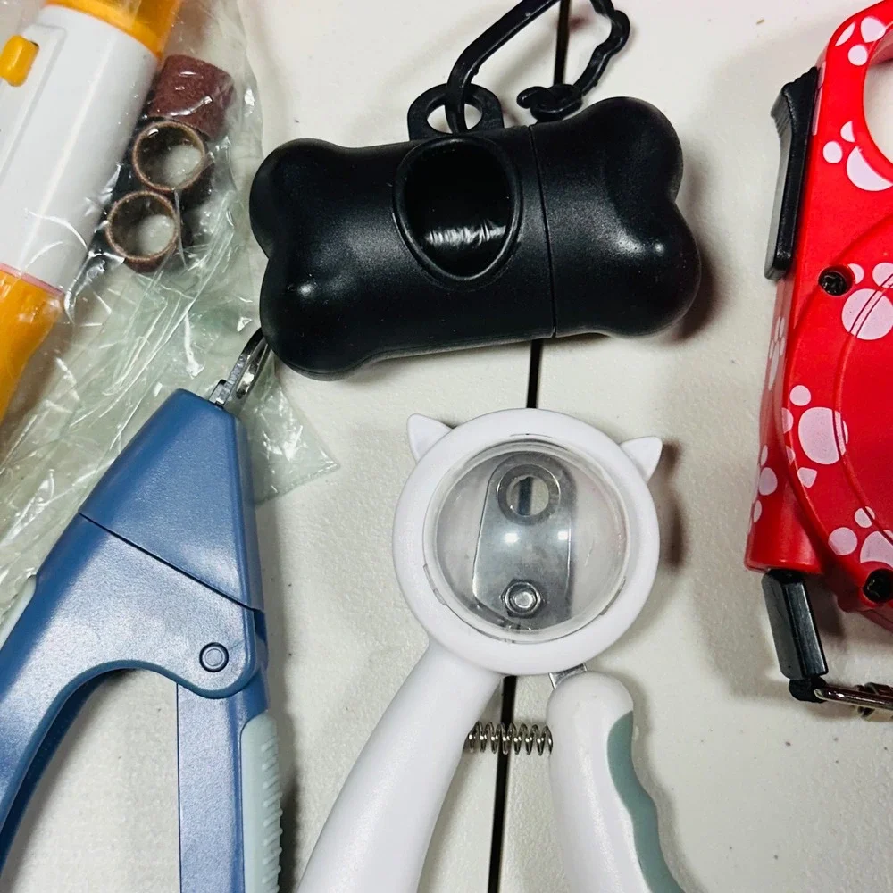 Bousnic Pet Grooming & Training Supplies Lot Nail Grinders Clippers Leashes